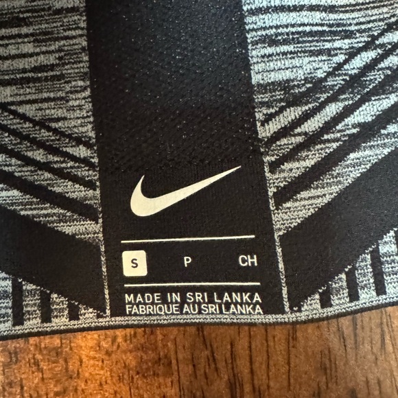 Nike FE/Nom flyiknit Sports Bra - Picture 4 of 5